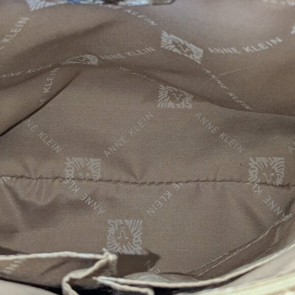 Anne Klein NWT! Beautiful bag and card wallet, croc emboss details. Gorgeous! - Picture 3 of 8